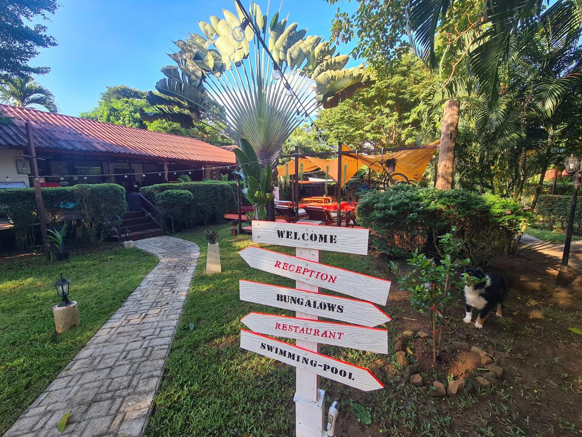 Red Moon Hideaway Hotel Koh Chang Exterior photo